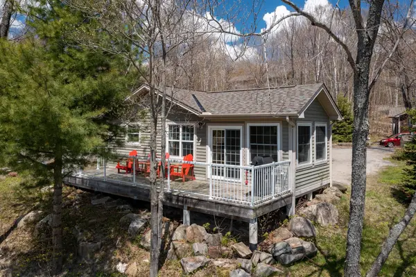 1052 RAT BAY RD #112-8, Lake Of Bays, ON P1H 2J6