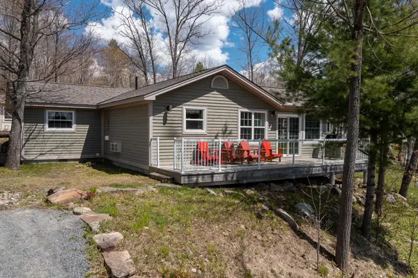 1052 RAT BAY RD #112-8, Lake Of Bays, ON P1H 2J6