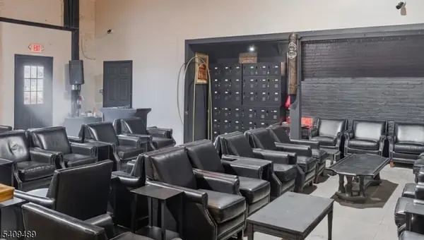 50 Dawson St, Newark City, NJ 07114