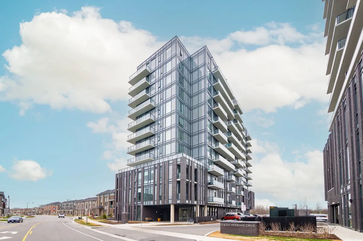 225 Veterans DR #901, Brampton, ON L7A 5L7