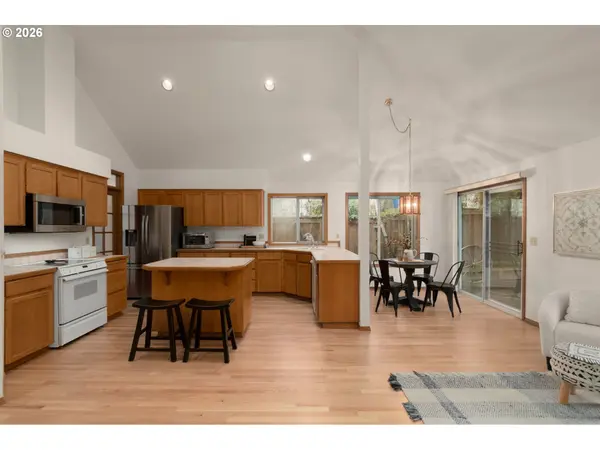 575 SW 166TH AVE, Beaverton, OR 97006