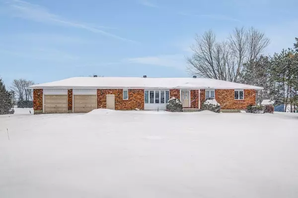 594 Old Coach RD, Carp - Huntley Ward, ON K0A 1L0