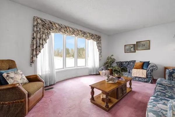 Carp - Huntley Ward, ON K0A 1L0,594 Old Coach RD