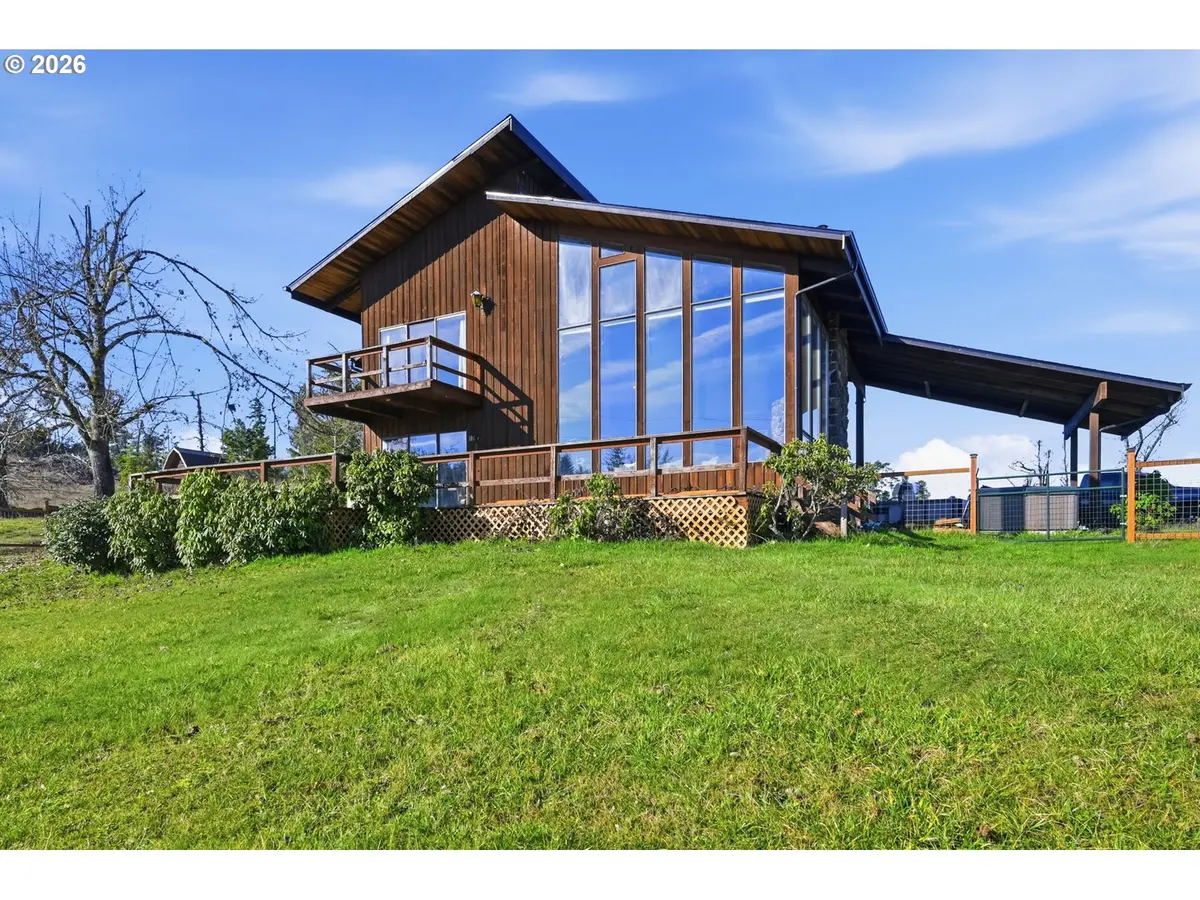 31149 CAMAS SWALE RD, Creswell, OR 97426