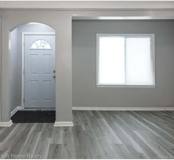 20051 Prairie ST, Detroit, MI 48221