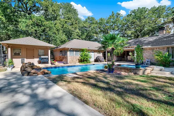 Seagoville, TX 75159,450 Rustic Oaks Road