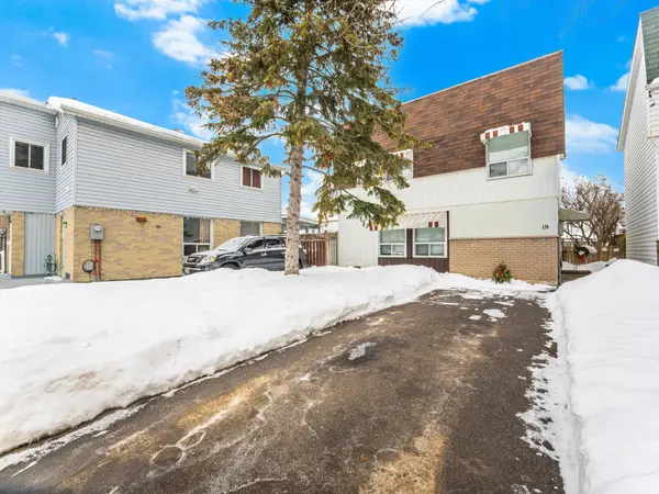 Brampton, ON L6S 2J8,19 Grand River CT