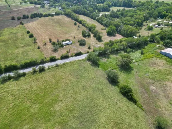 1408 Wortham Road, Whitewright, TX 75491