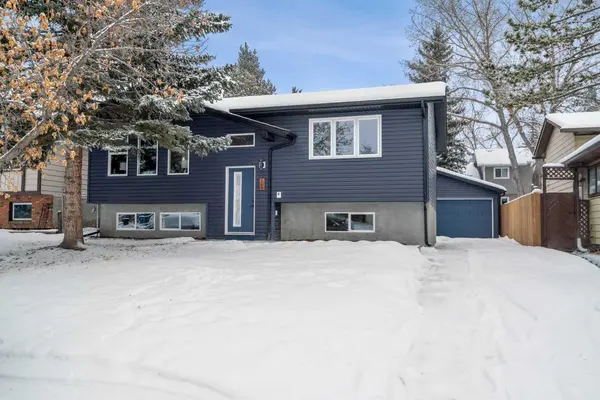 144 Deer Ridge WAY SE, Calgary, AB T2J 5Y6