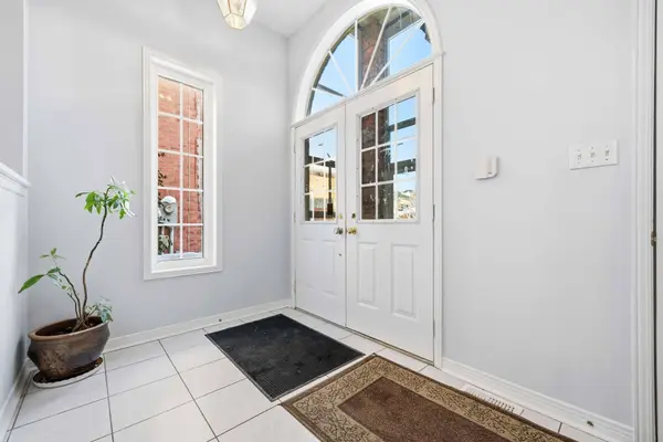 8 Medley CRES, Markham, ON L3S 4M8