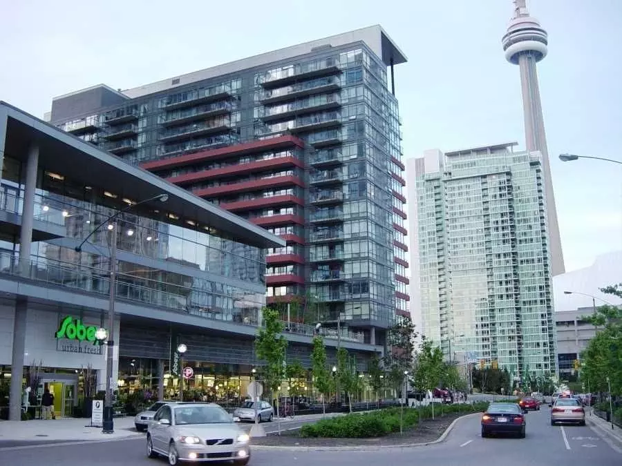 Toronto C01, ON M5V 3Y9,4K Spadina AVE W #729