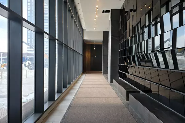 Vaughan, ON L4K 0R2,8 Interchange WAY #3001