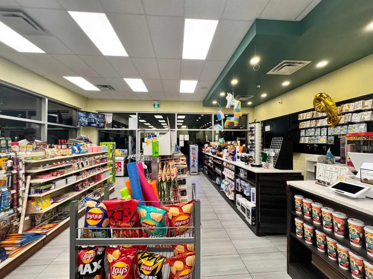 30 Crestridge Common SW #122, Calgary, AB T3B 6K2