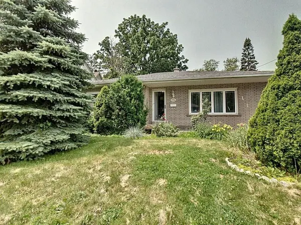 196 Rifle Range RD, Hamilton, ON L8S 3B9