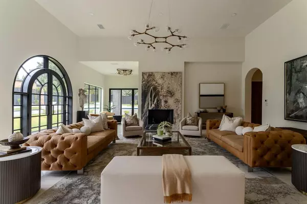 Dallas, TX 75229,5615 Lobello Drive