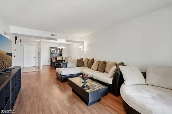 38 Moonachie Rd #116, Hackensack City, NJ 07601
