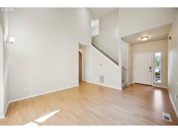 17723 SW FALLING LEAF CT, Beaverton, OR 97003