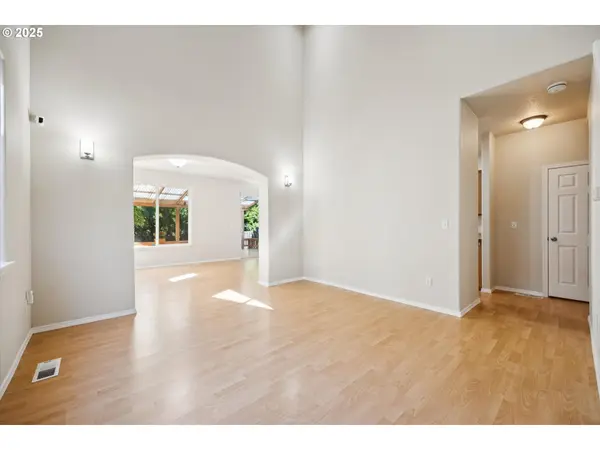 17723 SW FALLING LEAF CT, Beaverton, OR 97003