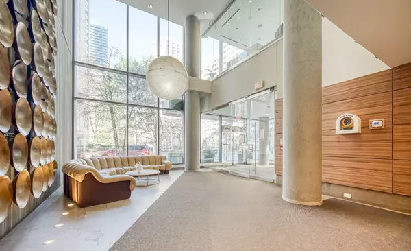 Toronto C01, ON M4Y 0A5,75 St Nicholas ST #307