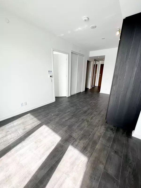 Vaughan, ON L4K 0L1,1000 Portage Pkwy #908