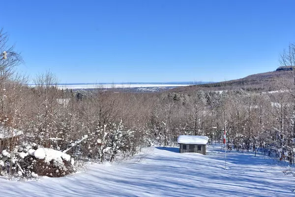 Blue Mountains, ON L9Y 0R6,109 KIONONTIO TRL