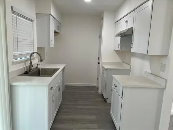 3221 Forestdale Lane, Balch Springs, TX 75180