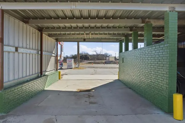 703 Avenue D, Moody, TX 76557