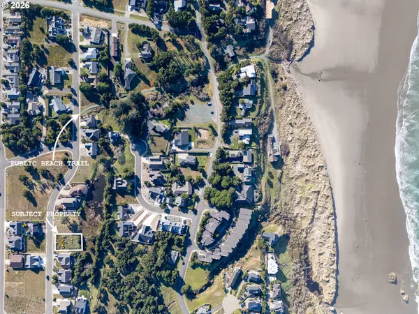 2674 LINCOLN AVE SW, Bandon, OR 97411