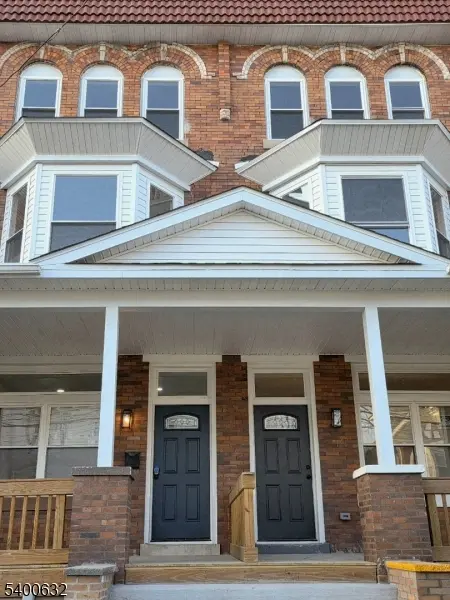 35 Colonial Avenue, Trenton City, NJ 08618