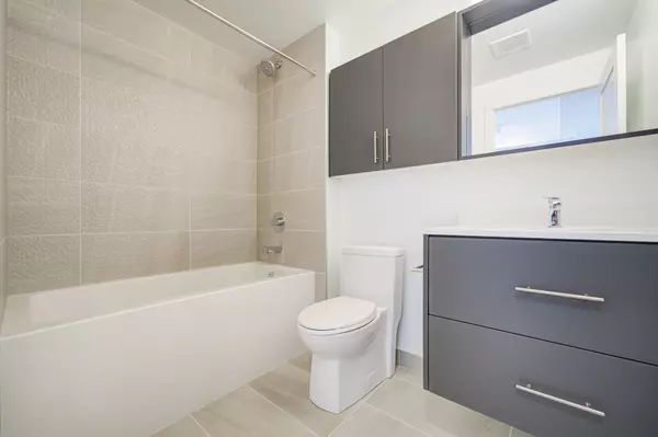 Markham, ON L6E 0W3,9751 Markham RD #B-912