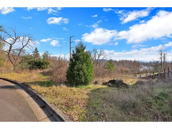 3767 Vitus LN, Springfield, OR 97477