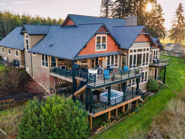 7118 GRANDVIEW AVE, Scotts Mills, OR 97375