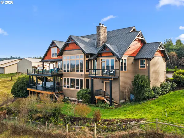 7118 GRANDVIEW AVE, Scotts Mills, OR 97375