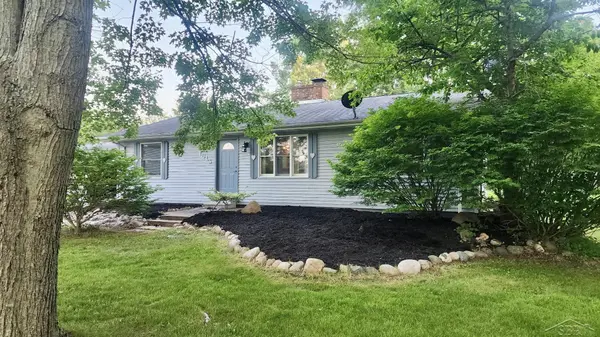 1613 W Linwood RD, Beaver Twp, MI 48634