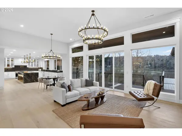 Milwaukie, OR 97267,19697 SE COTTONWOOD ST