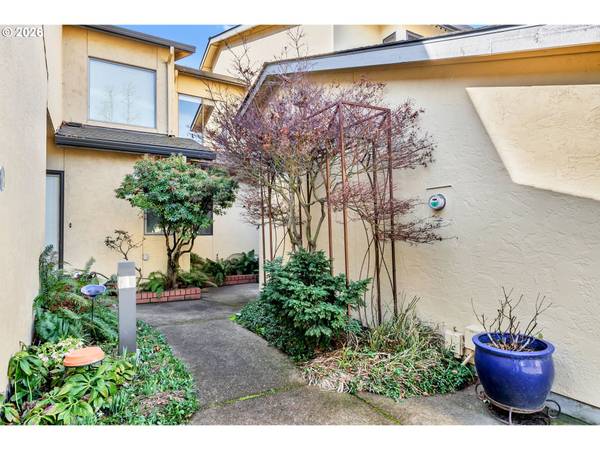 574 WIMBLEDON CT, Eugene, OR 97401