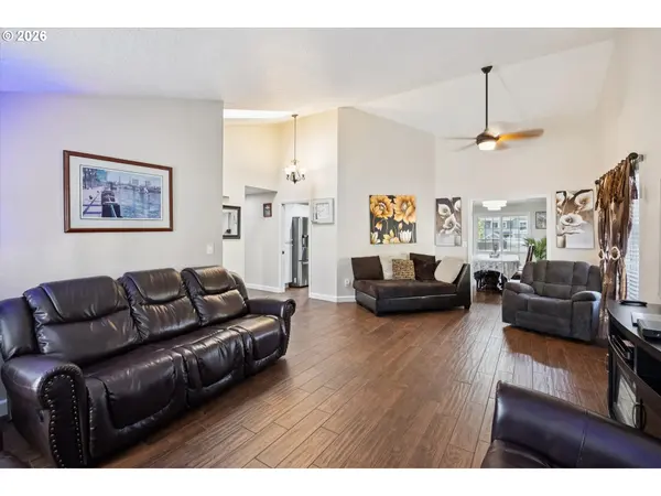 Beaverton, OR 97006,345 SW 207TH AVE