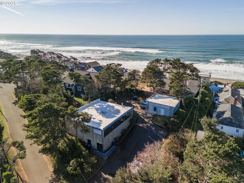 4333 SW COAST AVE, Lincoln City, OR 97367