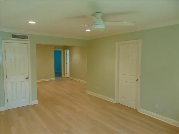 Dallas, TX 75206,4816 Amesbury Drive #227