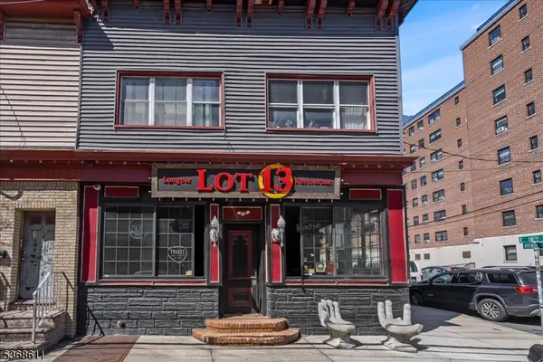 167-169 Avenue E, Bayonne City, NJ 07002