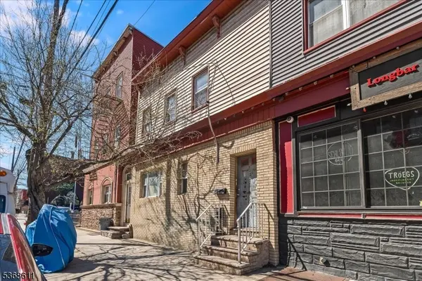 167-169 Avenue E, Bayonne City, NJ 07002