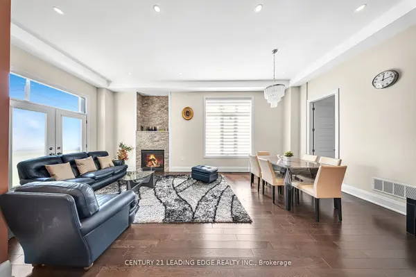 736 Hillview CRES, Pickering, ON L1W 2S1