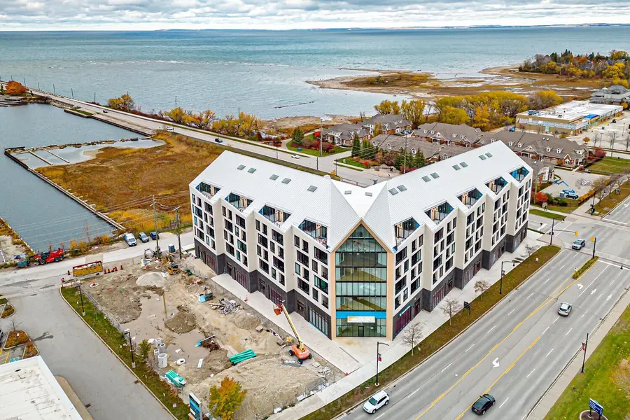 31 Huron ST #603, Collingwood, ON L9Y 5T7