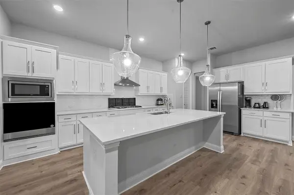 2210 Balboa Drive, Rowlett, TX 75088