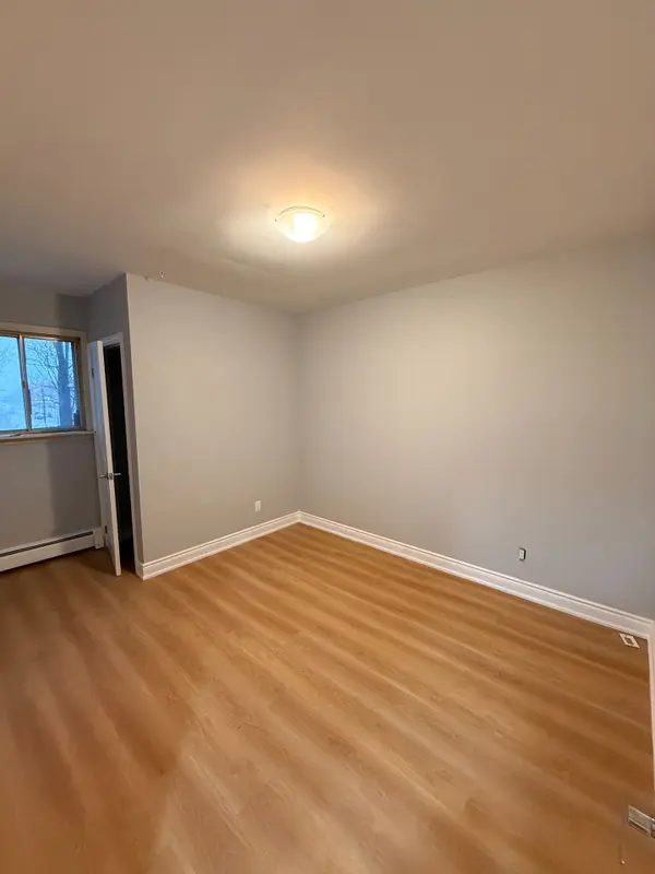 2226 Mountainside DR, Burlington, ON L7P 1B5