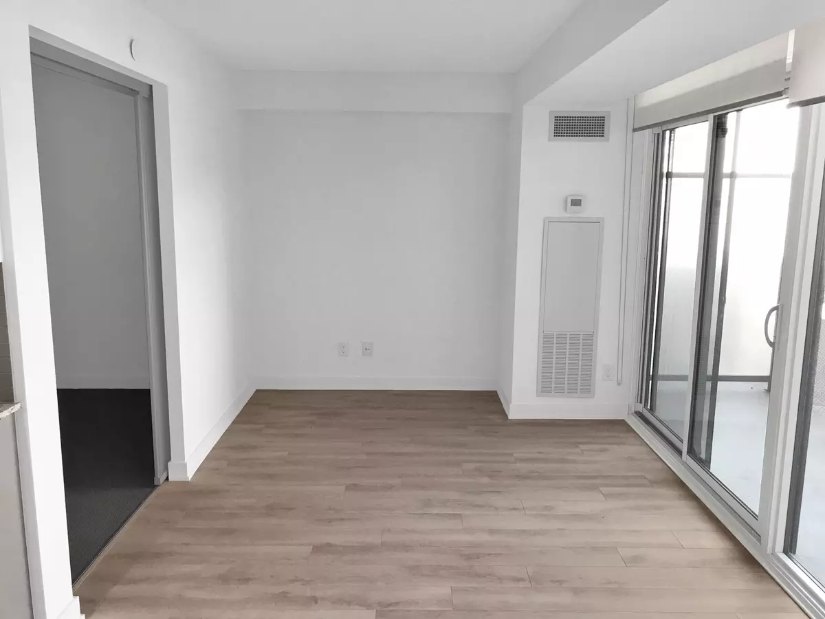 Toronto W04, ON M6A 1N6,160 Flemington RD #601