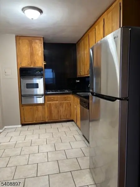 39 E 39Th St #J, Paterson City, NJ 07514