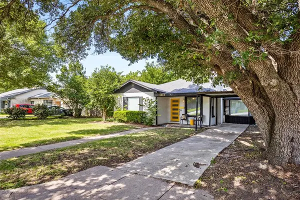 4040 Carolyn Road, Fort Worth, TX 76109