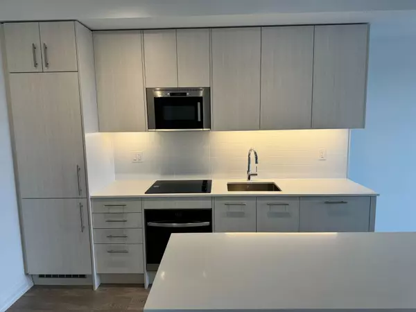 Toronto E02, ON M4C 0B3,286 Main ST #2711