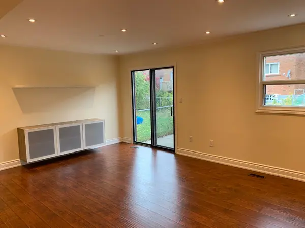 337 Glen Shields AVE #Gr & Bsmt, Vaughan, ON L4K 1T4